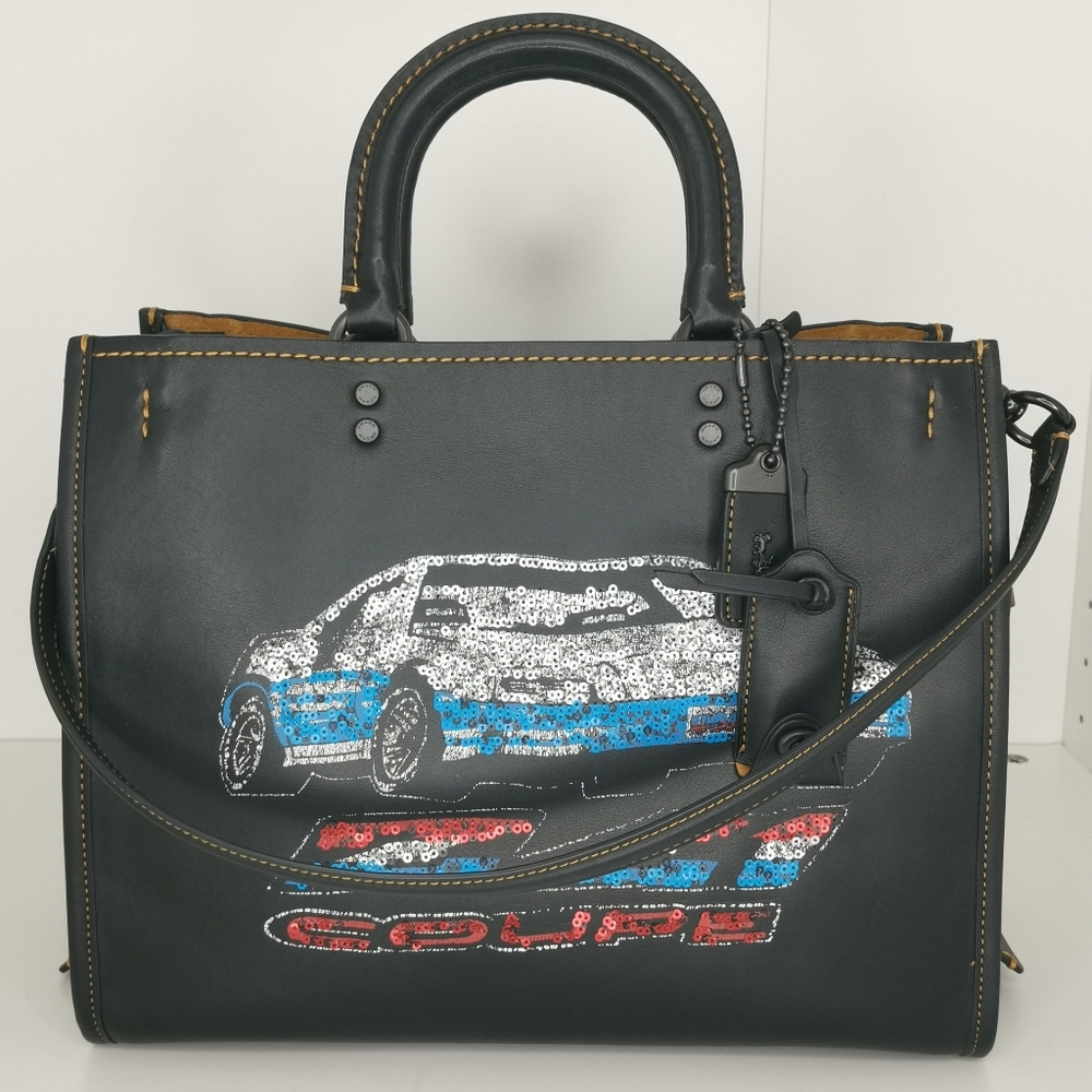 Coach 1941 Rogue with Car Embellishments